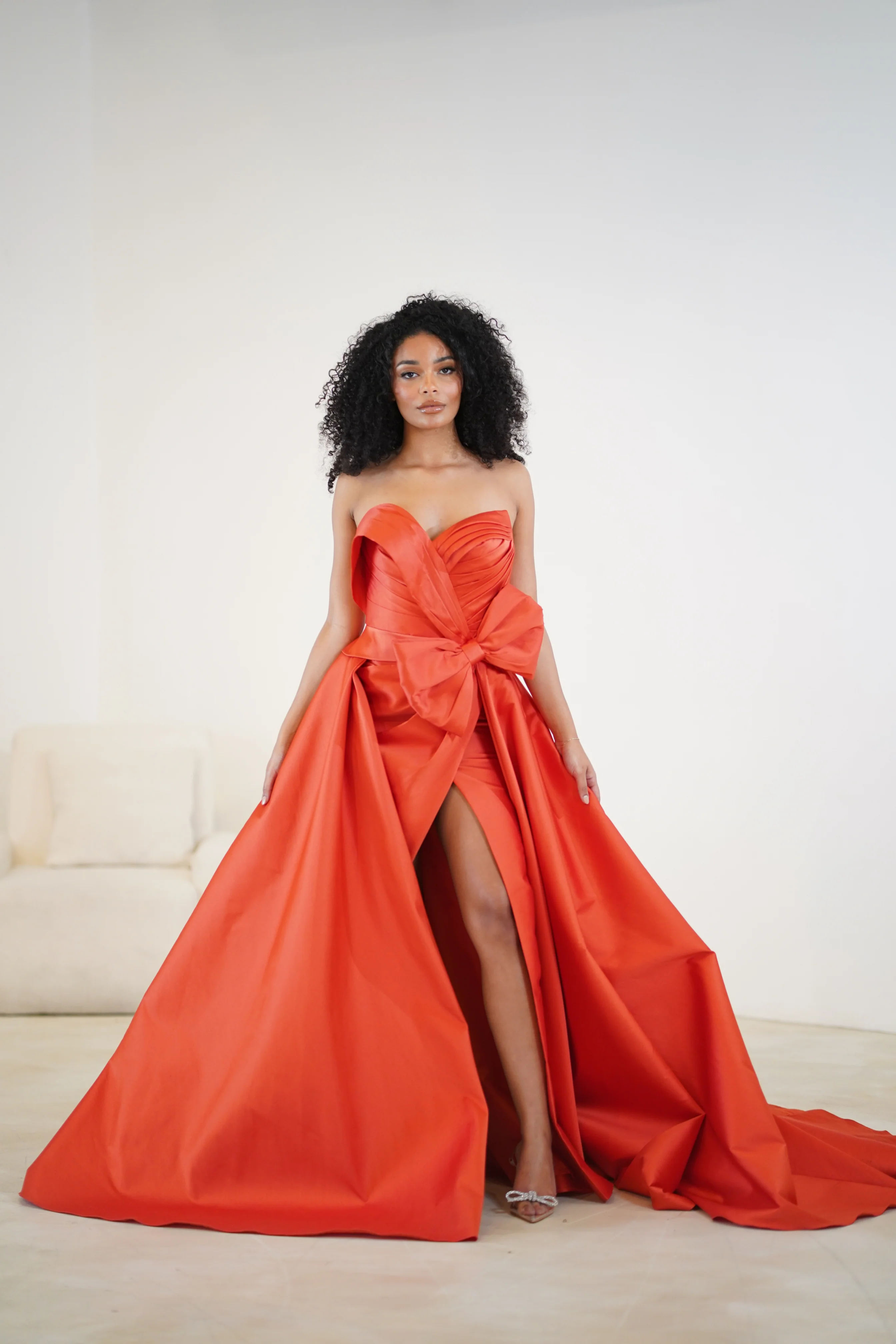 2 Looks 1 Dress Tarik Ediz 98487 Leonor - Image 3